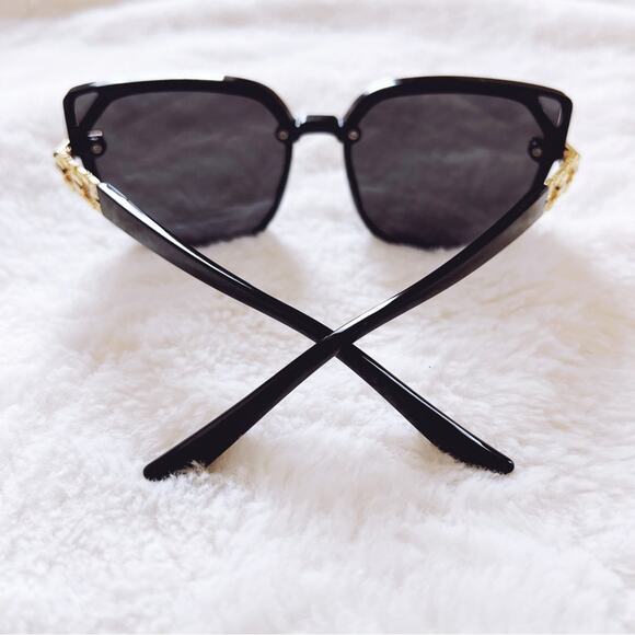 Liana Black Sleek Sunglasses - Picture 9 of 10